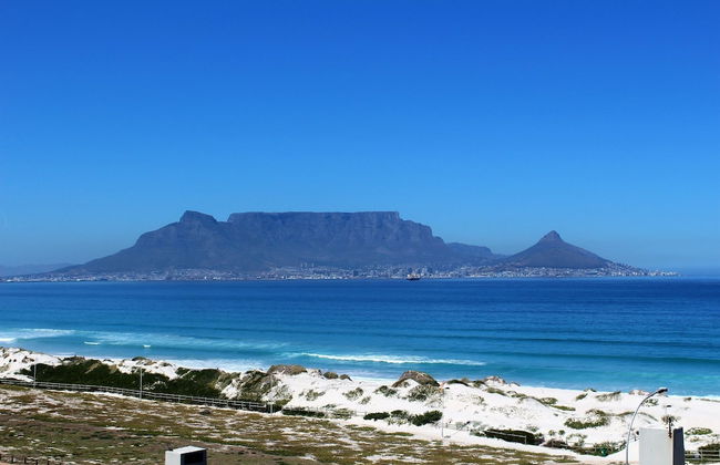 Stay Spectacular - Photo 1