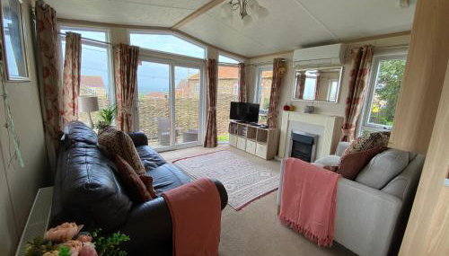 Rew Farm Country and Equestrian Accommodation - Sunset Lodge - Foto 3