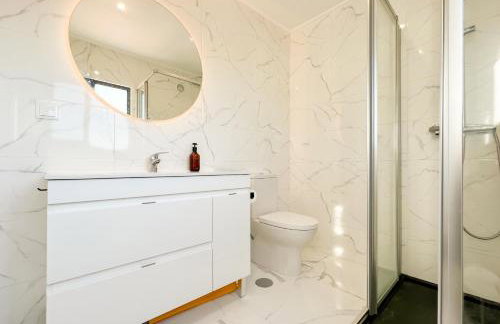 Loulé Sunny Retreat by LovelyStay - Photo 34