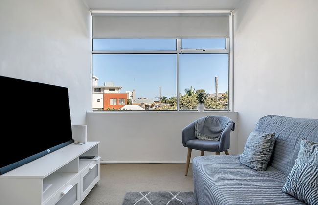 Quaint 1BD on the Doorstep of Manly Beach - Photo 16