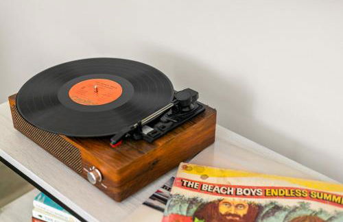 Modern and Cozy in PB with Patio and Firepit - Foto 14