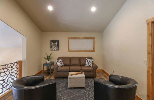 Luxury Townhome in Exclusive Eagle Bend - Photo 44