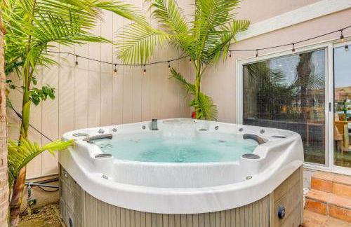 Chic Coastal Home with Outdoor Oasis in Oxnard! - Foto 26