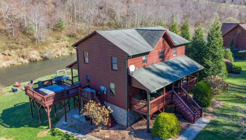 Riverbend Retreat - Photo 3