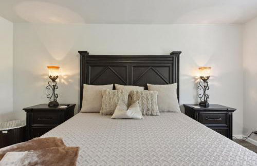 Modern Rental Near Medical Center, Six Flags, UTSA, La Cantera, Lackland AFB - Foto 22