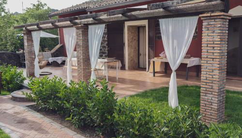 " il Rifugio di Aitna " - Foto 3, Garden, Garden view