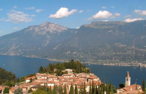 Casa La Pief 1 Giallo by Gardadomusmea - Foto 1