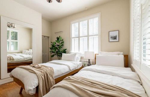 The Gatehouse at Samlesbury Hall - Foto 26