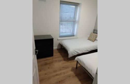 3 Story House near Bike park Wales & zip world - Photo 13