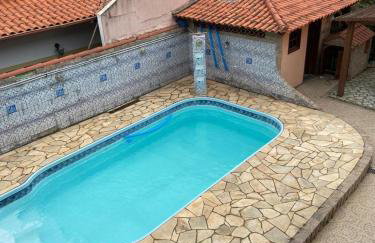 Casa Espaçosa com Piscina, 3 Quartos e Wi-Fi - Foto 1