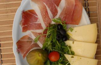 Kamene Priče rooms, music and food - Photo 15