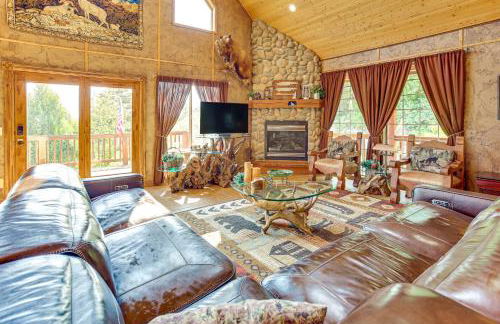 Fish Haven Cabin with Game Room, Views and Deck! - Foto 1