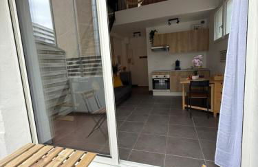 Superbe F2 Duplex Proche Paris & Disneyland - Foto 8