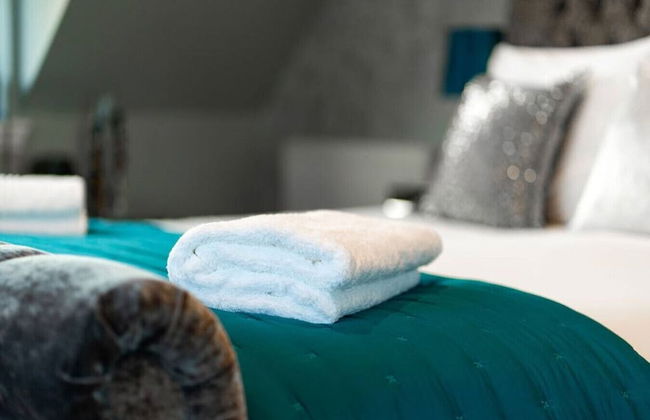 Thatched Cottage - hot tub BBQ and Pool Table - Foto 23