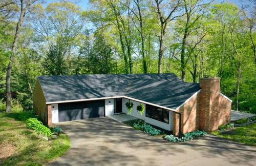 RiverEdge Haven Hot Tub, 5 Beds, Kayaks Near ND - Foto 6