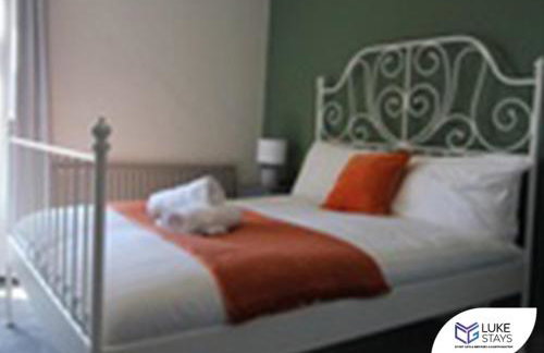 Luke Stays - Alum Waters - Foto 7