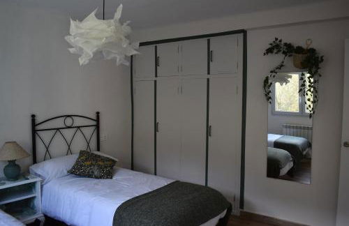 LA CASA AZUL, un oasis de calma, vistas impresionantes con PISCINA, SALTADOR, BARBACOA y acceso al río Asón - Foto 28