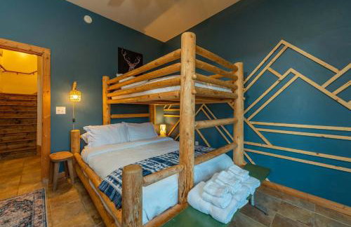 6-Bed Family Retreat Hot Tub Game Room Playground - Foto 33