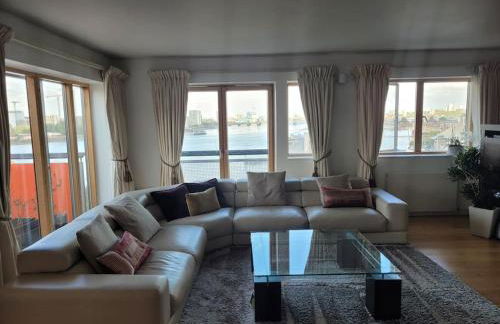 Stunning 3 Double Bedroom Apt in Greenwich near O2 - Foto 1
