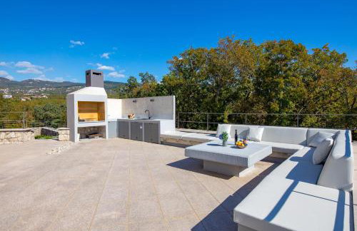 Luxury Villa Oštro with pool & Krk bridge view - Photo 70