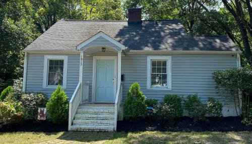 3 Mi to Dtwn Charlotte! Quiet Haven with Fenced Yard - Foto 1