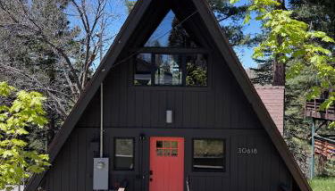 A-Frame with Carousel Fireplace - Foto 2