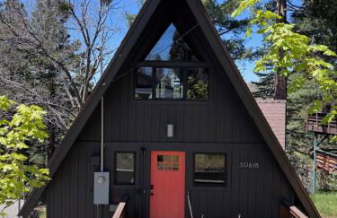 A-Frame with Carousel Fireplace - Foto 2