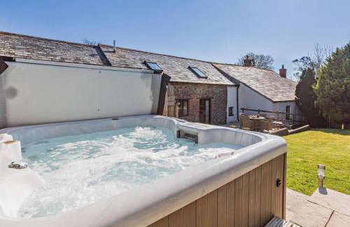 2 Bed in Holsworthy oc-00813 - Photo 1