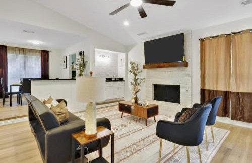 City Gem 4BR with POOL Sleeps 8 - Foto 11