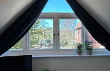 Goring River Retreat with Gym and Wellness Area - Photo 16