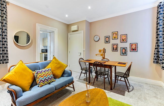 Snug at Clarence - Near Museum of Free Derry and Bloody Sunday Memorial - Foto 36