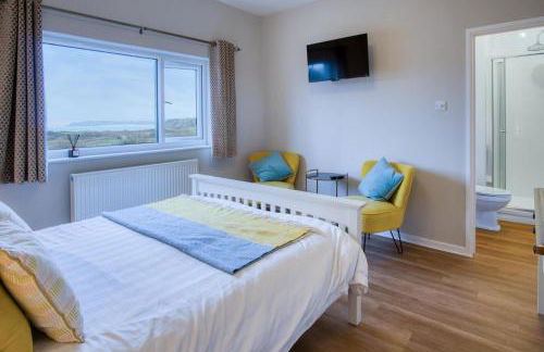 Tide & Tee - 2 Bedroom Apartment - Penally - Tenby - Photo 4
