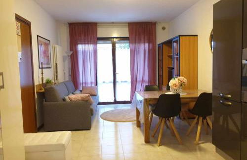 Residence MokyD13-piscina, WiFi, giardino,garage - Foto 16