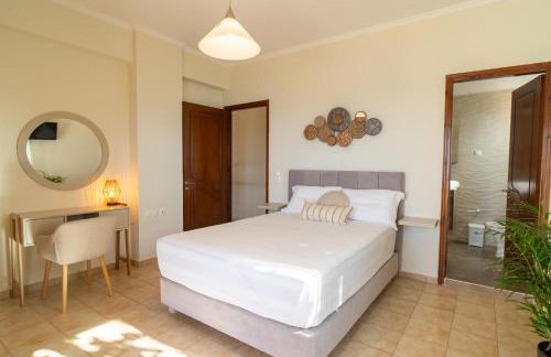 Kondarini Sea View Villa, Just 290m from the beach, by ZanteWize - Foto 16