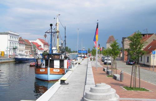 Blick auf Yachthafen an der Ostsee - Foto 14