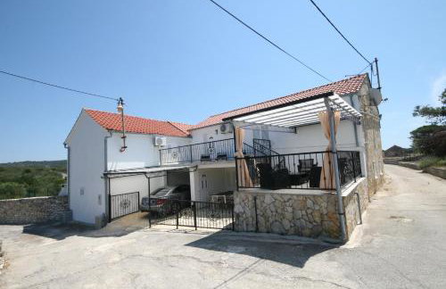 House Sakarun - Photo 1