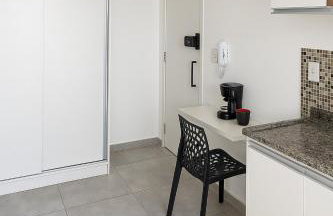 Studio João da Mata com varanda - Foto 4