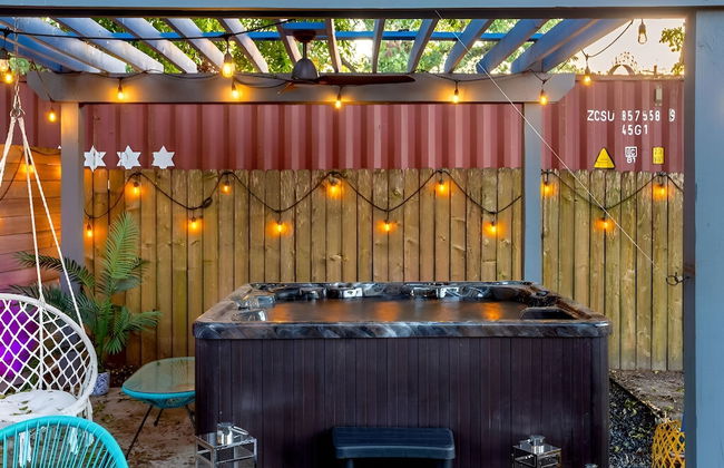 Heated Pool Haven w Hot Tub Downtown 3 mi - Photo 16