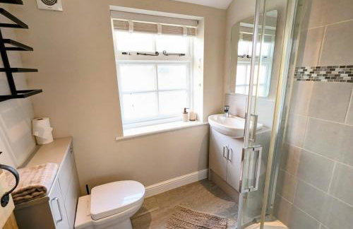 2 Bed 2 Ensuite Modern House With Parking - Foto 21