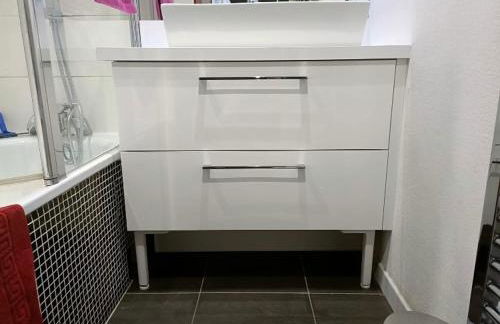 « Le lumineux » proche tramway/centre Montpellier - Photo 2