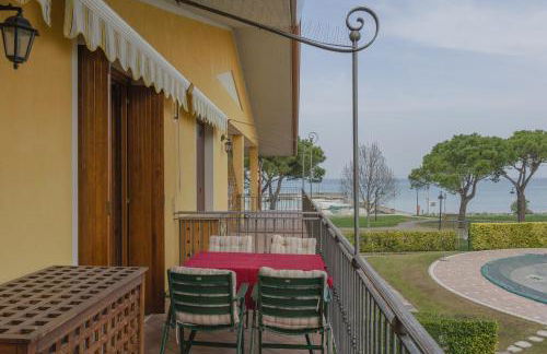 Mosaici Sunrise - lake front apartment with beautiful view - Foto 31