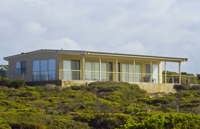 Hanson Bay Wildlife Sanctuary and Cabins - Photo 27