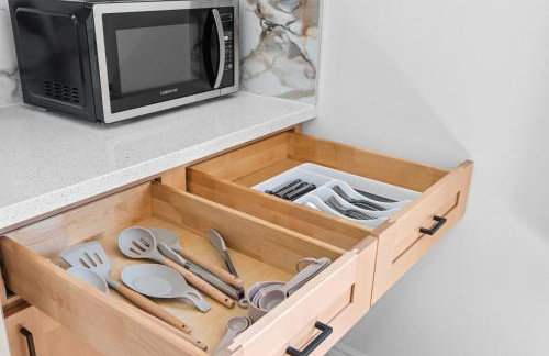 20 percent OFF Fully Furnished 2BR in Prime Tustin - Foto 13