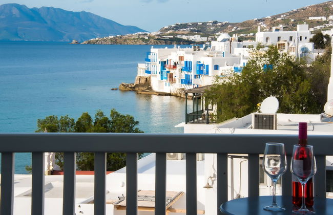 Sea Blue Venices Houses - Photo 1