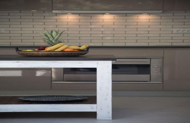 Sea View 6 Bedroom Villa With a Heated Pool - Foto 25