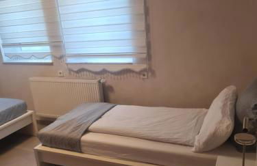 Sehr grosse 5 Zimmer Wohnung mit Garten und terasse - Foto 9