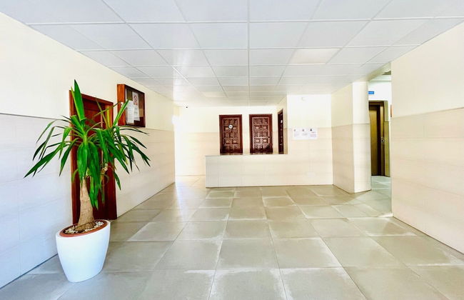 Mountain-view Apartment by Sea - Foto 3