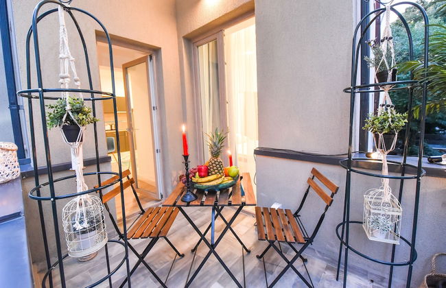 Parliament & River View Apartments - Photo 49