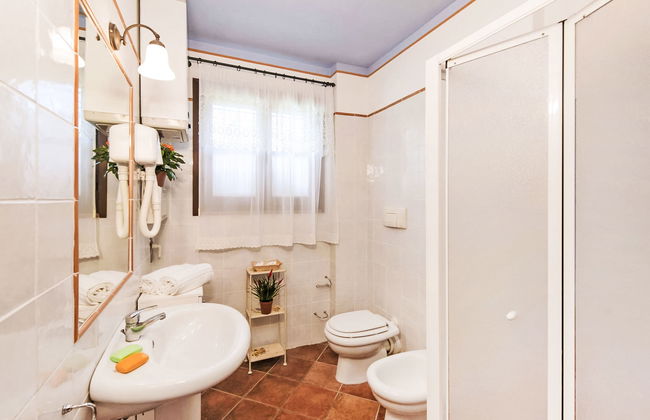 2 bedroom Apartment in San Gimignano with swimming pool and garden - Photo 12