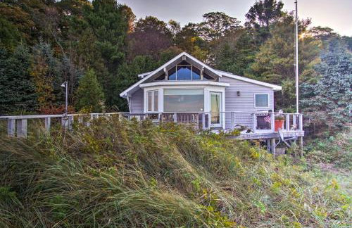 Lakefront Montague Cottage with Deck and Beach! - Foto 32